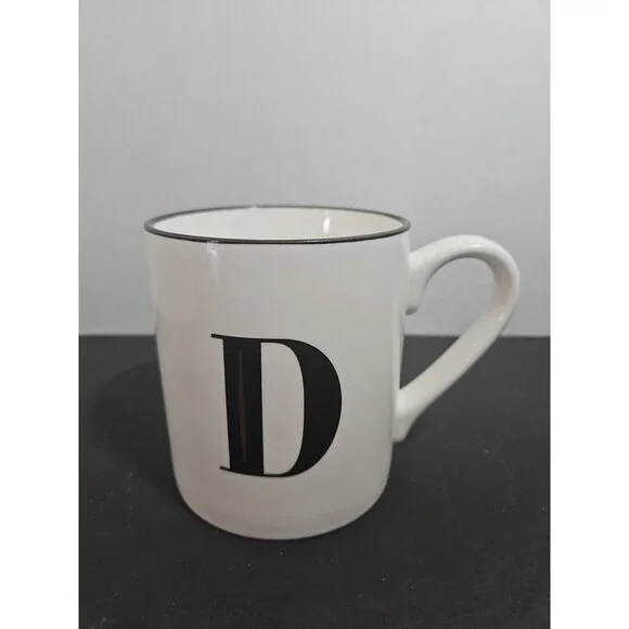 Threshold Initial ‘D’ Coffee Mug Black On White Gold Accent Black Rim Excellent - Picture 3 of 8